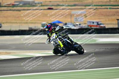 media/Sep-07-2025-TrackXperience (Sun) [[ee17e62fad]]/Level 3/Session 4 (Lower Chicane)/